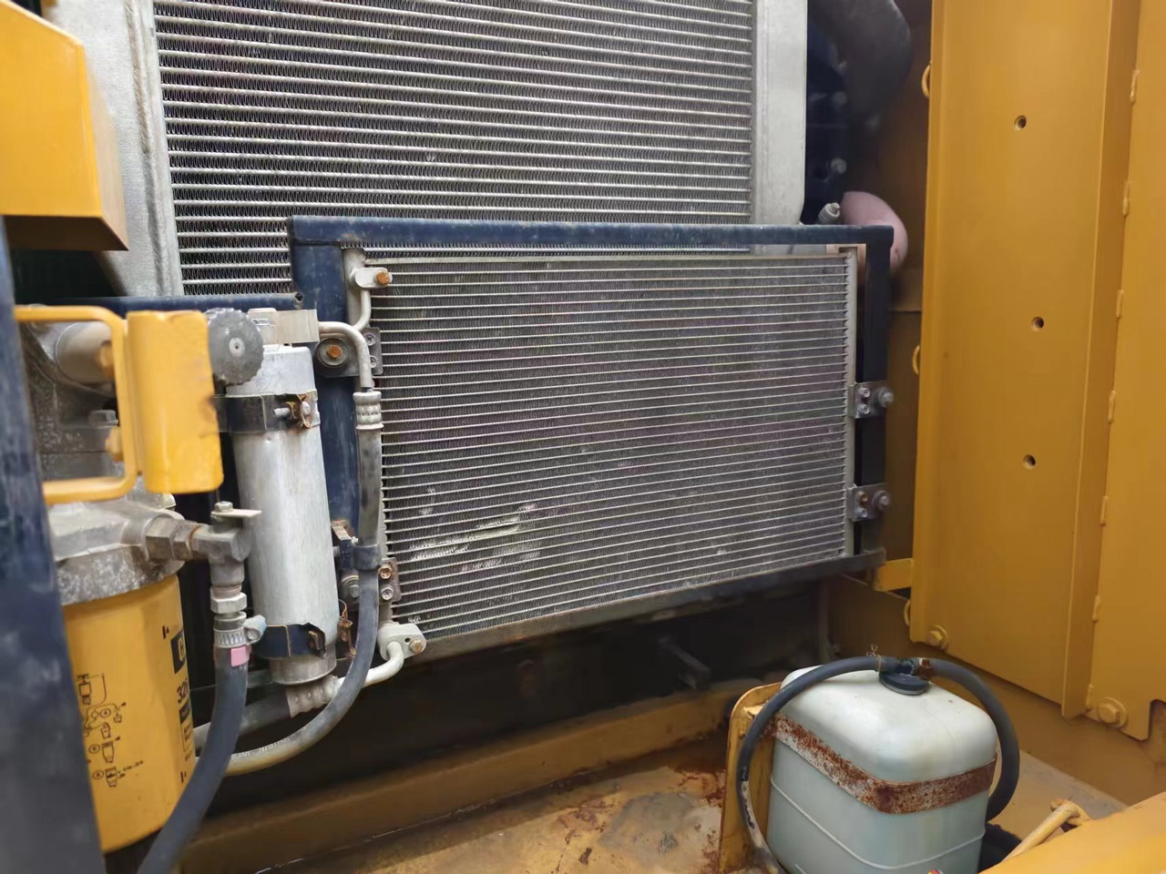 CATERPILLAR CAT 320D2 - حفارات زحافة: صور 5 CATERPILLAR CAT 320D2 - حفارات زحافة: صور 5