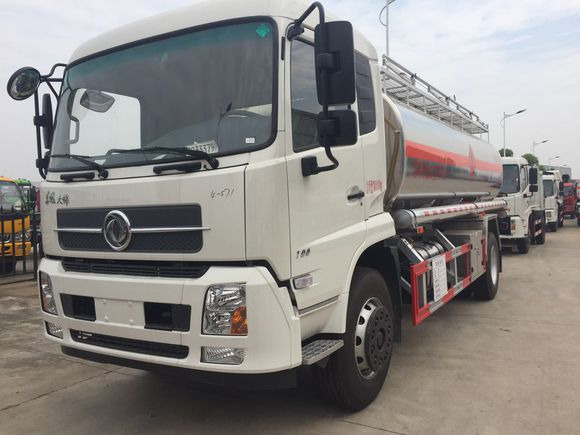 DONGFENG Tank truck - شاحنة صهريج: صور 1 DONGFENG Tank truck - شاحنة صهريج: صور 1