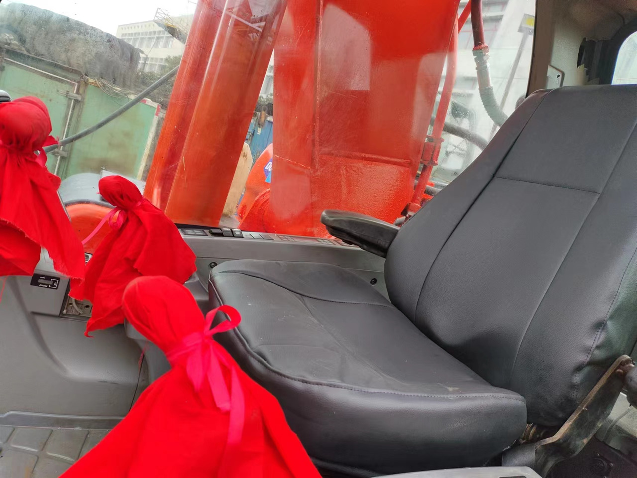 DOOSAN DX225LCA - حفارات زحافة: صور 4 DOOSAN DX225LCA - حفارات زحافة: صور 4