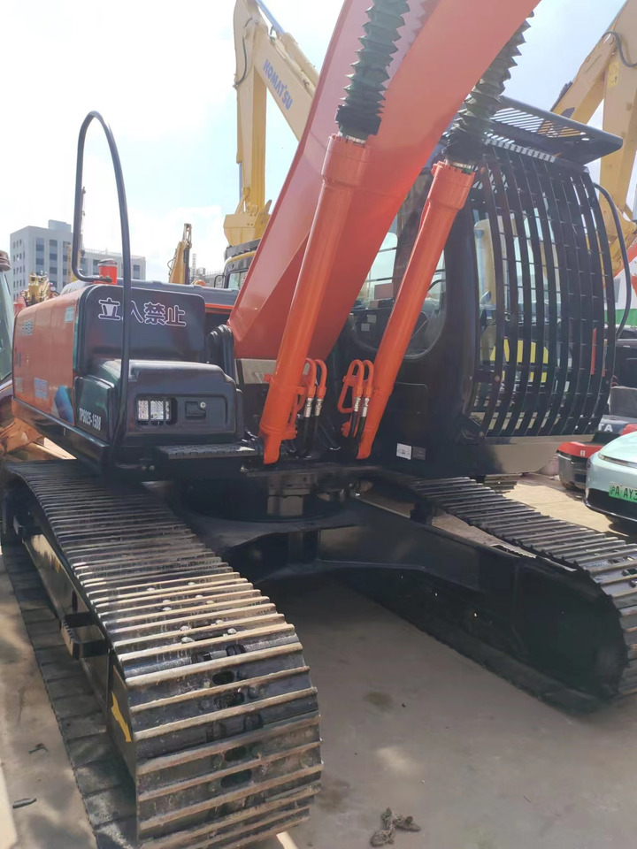 HITACHI ZX200 - حفارات زحافة: صور 2 HITACHI ZX200 - حفارات زحافة: صور 2