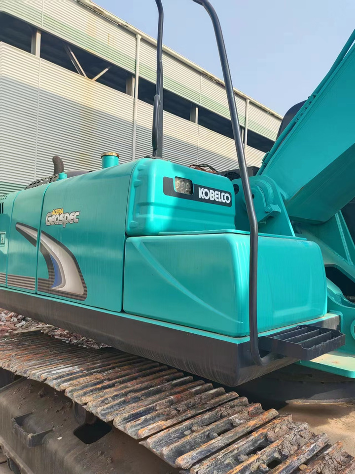 KOBELCO SK350LC-8 - حفارات زحافة: صور 3 KOBELCO SK350LC-8 - حفارات زحافة: صور 3