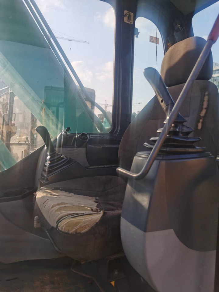 KOBELCO SK75 - حفارة مصغرة: صور 3 KOBELCO SK75 - حفارة مصغرة: صور 3