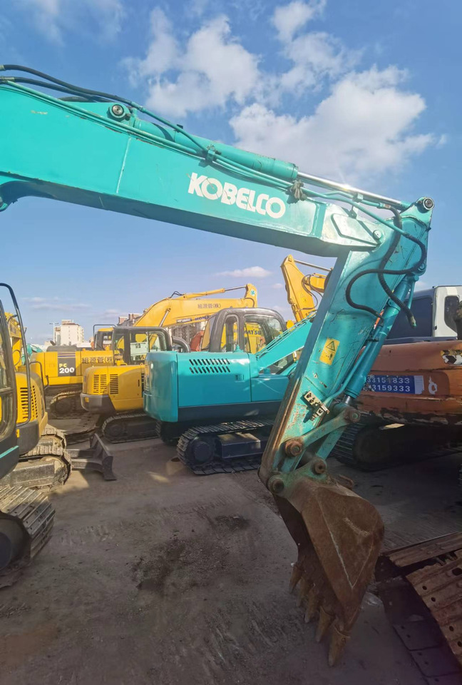 KOBELCO SK75 - حفارة مصغرة: صور 2 KOBELCO SK75 - حفارة مصغرة: صور 2