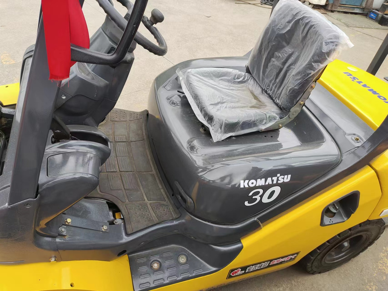 رافعة شوكية ديزل KOMATSU FD30: صور 6