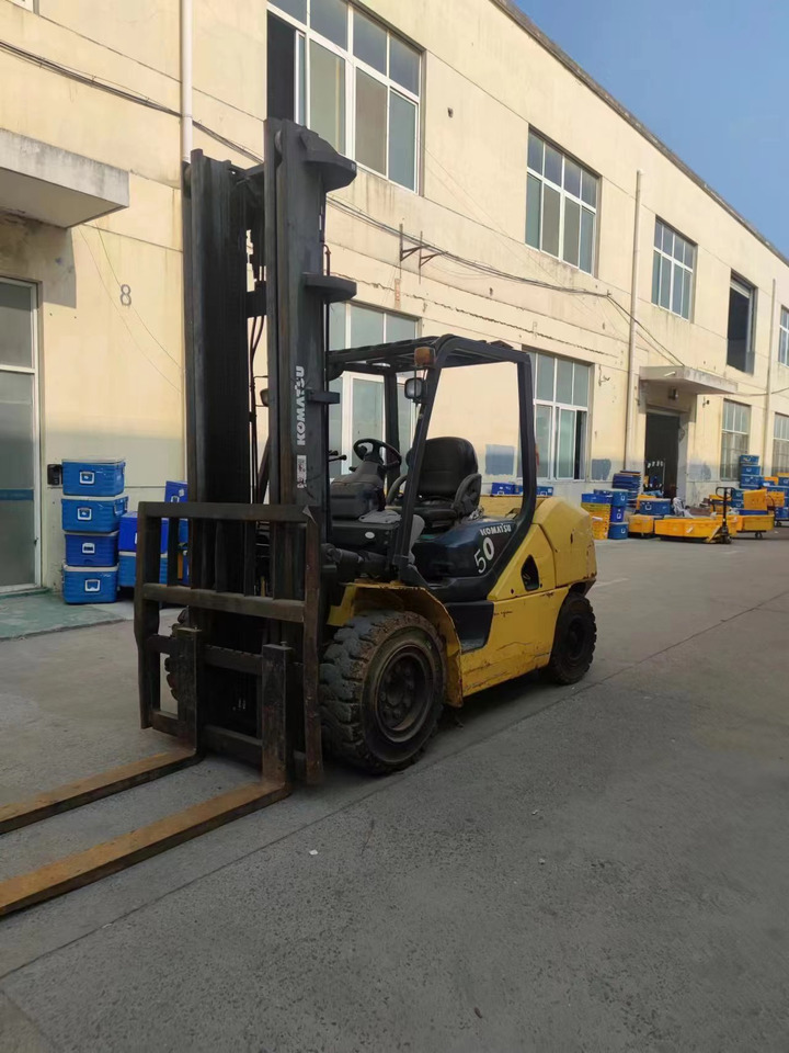 KOMATSU FD50 original - رافعة شوكية ديزل: صور 3 KOMATSU FD50 original - رافعة شوكية ديزل: صور 3