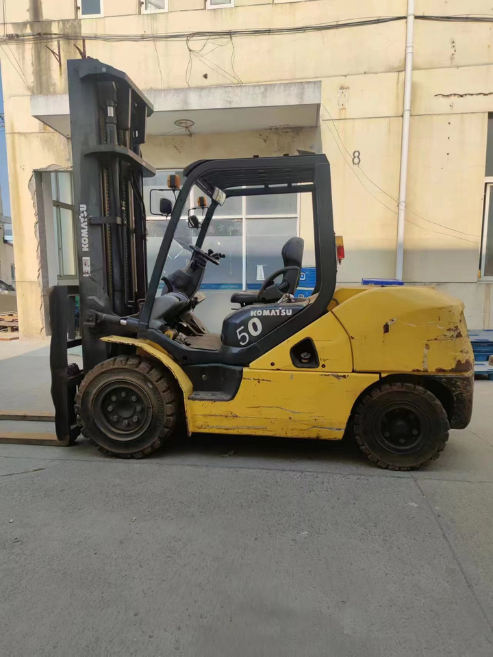 KOMATSU FD50 original - رافعة شوكية ديزل: صور 2 KOMATSU FD50 original - رافعة شوكية ديزل: صور 2
