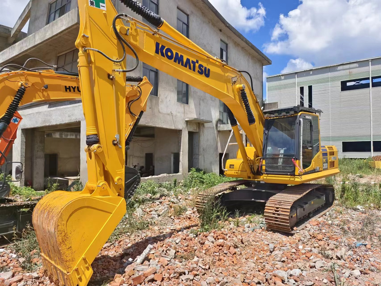 KOMATSU PC200-8N1 surplus Japan PC55 PC60-7 PC200-7 PC200-8 - حفارات زحافة: صور 2 KOMATSU PC200-8N1 surplus Japan PC55 PC60-7 PC200-7 PC200-8 - حفارات زحافة: صور 2
