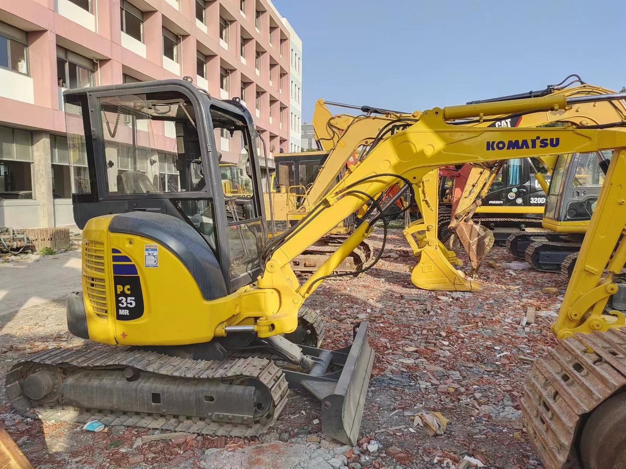 KOMATSU PC35MR PC40 PC45 PC50 PC55 PC60 - حفارة مصغرة: صور 4 KOMATSU PC35MR PC40 PC45 PC50 PC55 PC60 - حفارة مصغرة: صور 4