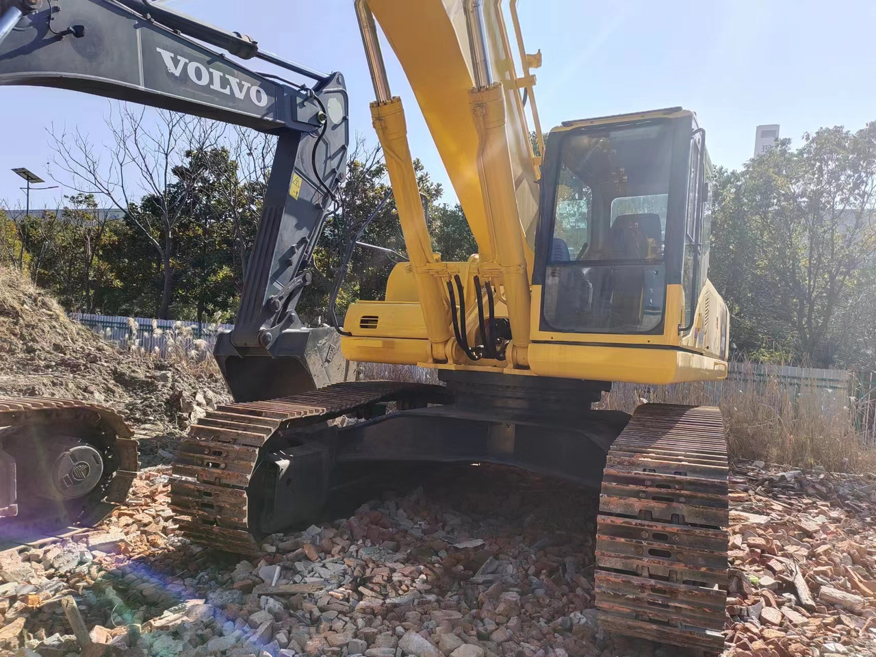 KOMATSU PC400-7 PC400 - حفارات زحافة: صور 2 KOMATSU PC400-7 PC400 - حفارات زحافة: صور 2