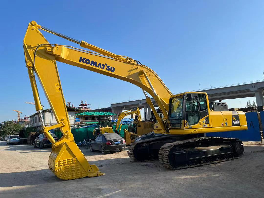 KOMATSU PC400-8 - حفارات زحافة: صور 1 KOMATSU PC400-8 - حفارات زحافة: صور 1