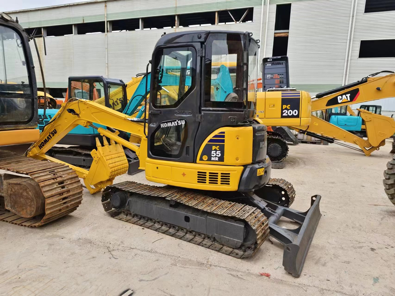 KOMATSU PC55MR-2 - حفارة مصغرة: صور 1 KOMATSU PC55MR-2 - حفارة مصغرة: صور 1