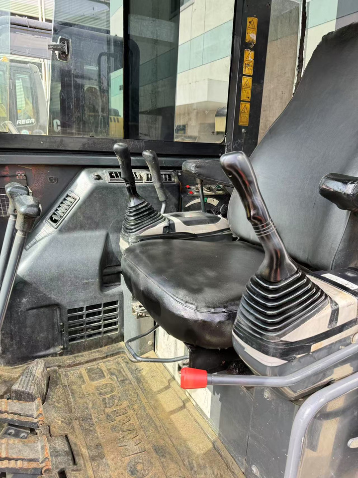 KOMATSU PC56 - حفارة مصغرة: صور 4 KOMATSU PC56 - حفارة مصغرة: صور 4