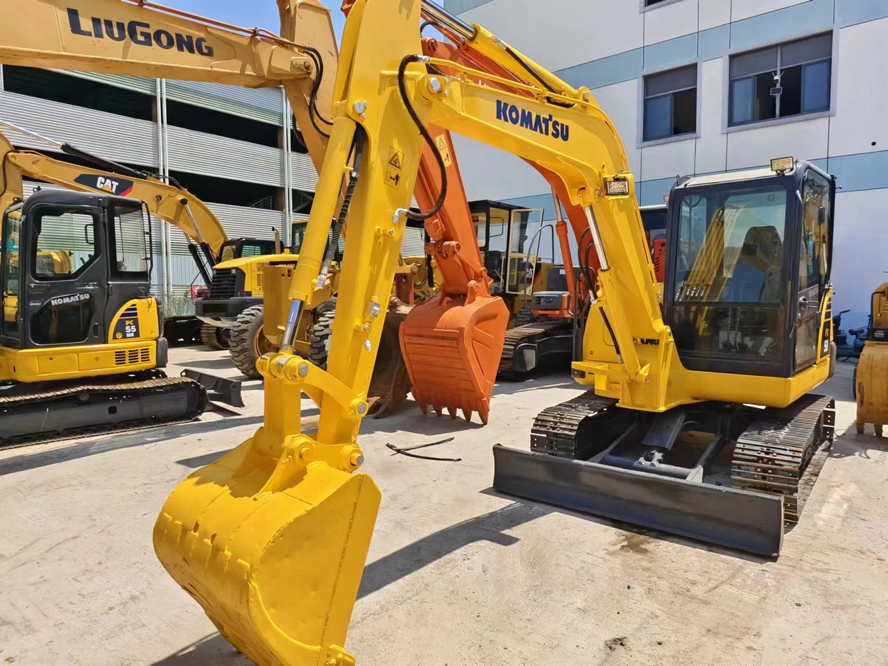 KOMATSU PC58 - حفارة مصغرة: صور 4 KOMATSU PC58 - حفارة مصغرة: صور 4