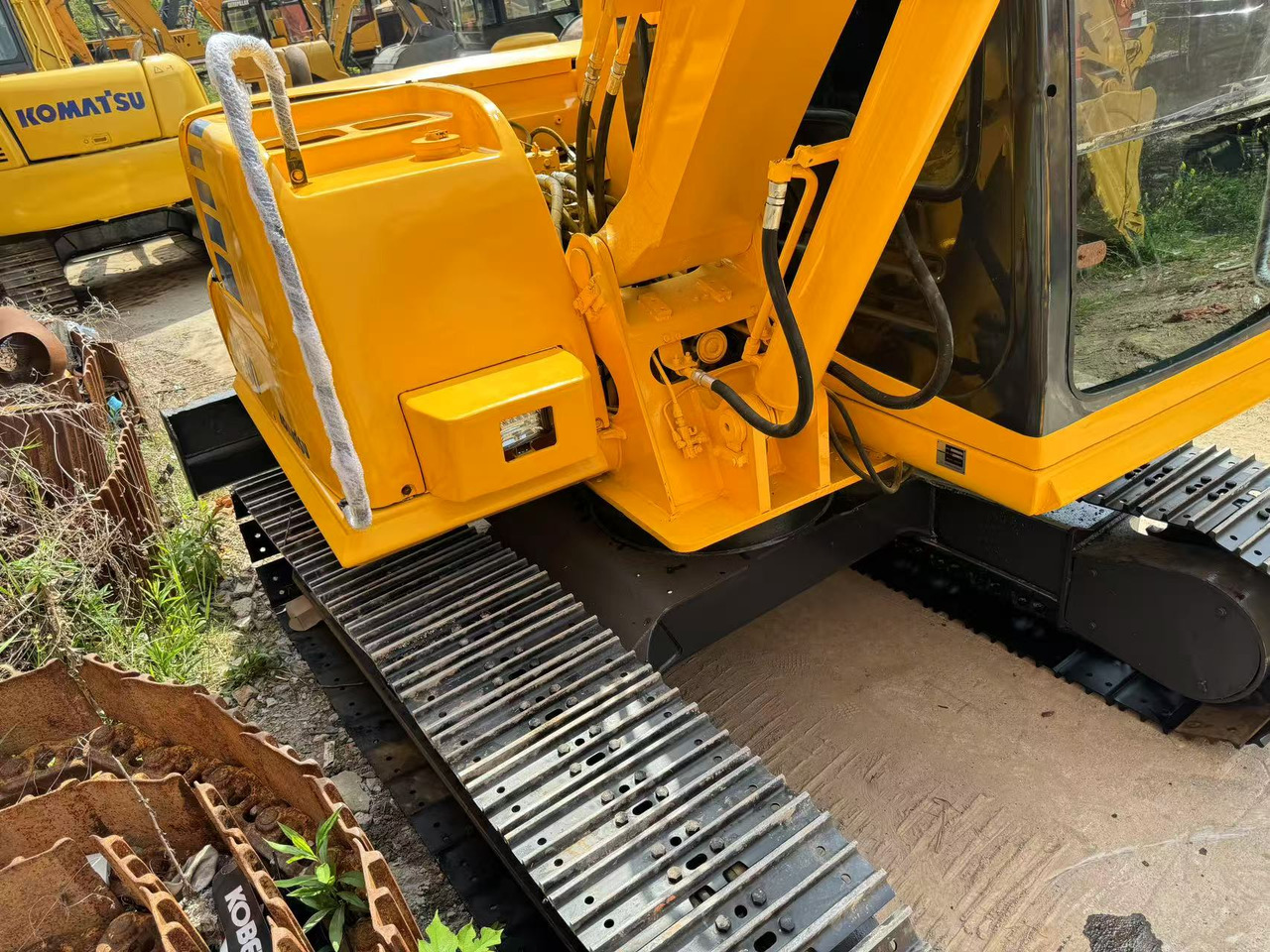 KOMATSU PC60-7 - حفارة مصغرة: صور 5 KOMATSU PC60-7 - حفارة مصغرة: صور 5