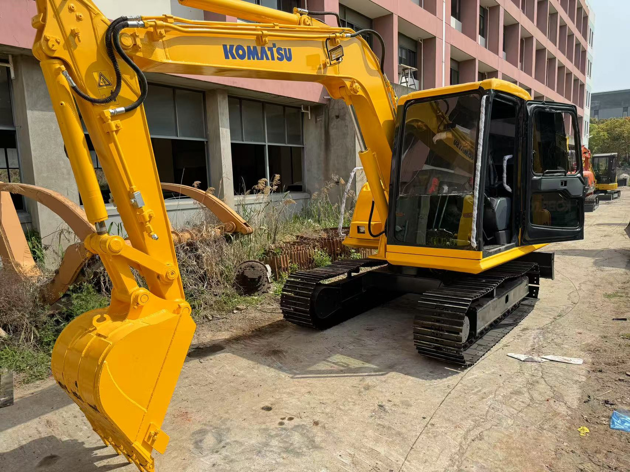 KOMATSU PC60-7 - حفارة مصغرة: صور 2 KOMATSU PC60-7 - حفارة مصغرة: صور 2