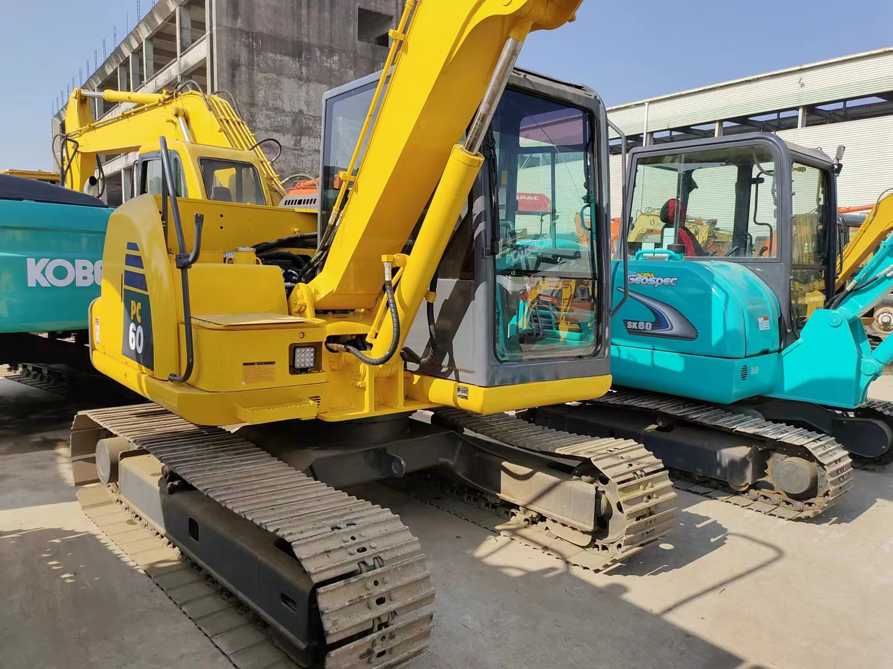 KOMATSU PC60-8 - حفارة مصغرة: صور 2 KOMATSU PC60-8 - حفارة مصغرة: صور 2