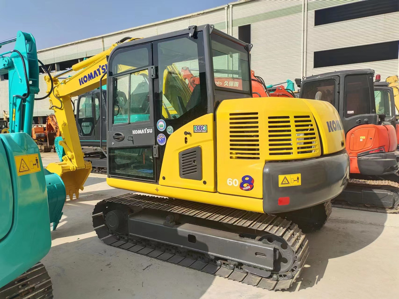 KOMATSU PC60-8 - حفارة مصغرة: صور 4 KOMATSU PC60-8 - حفارة مصغرة: صور 4