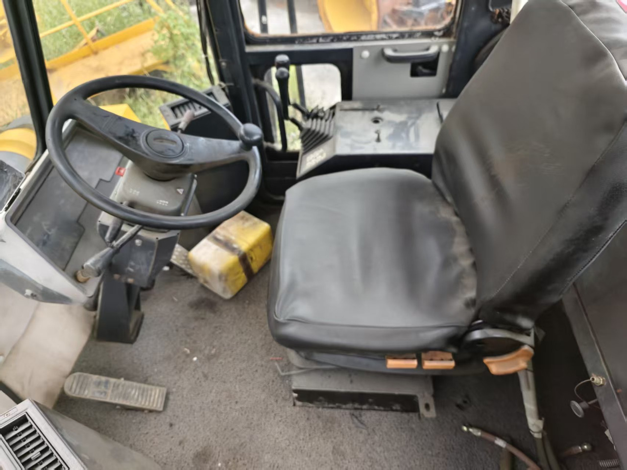 KOMATSU WA470 - اللودر بعجل: صور 5 KOMATSU WA470 - اللودر بعجل: صور 5