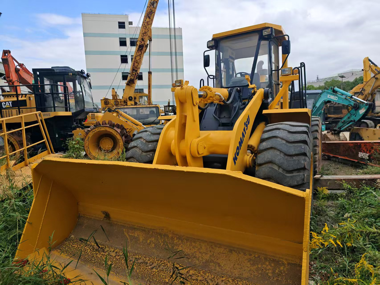 KOMATSU WA470 - اللودر بعجل: صور 4 KOMATSU WA470 - اللودر بعجل: صور 4