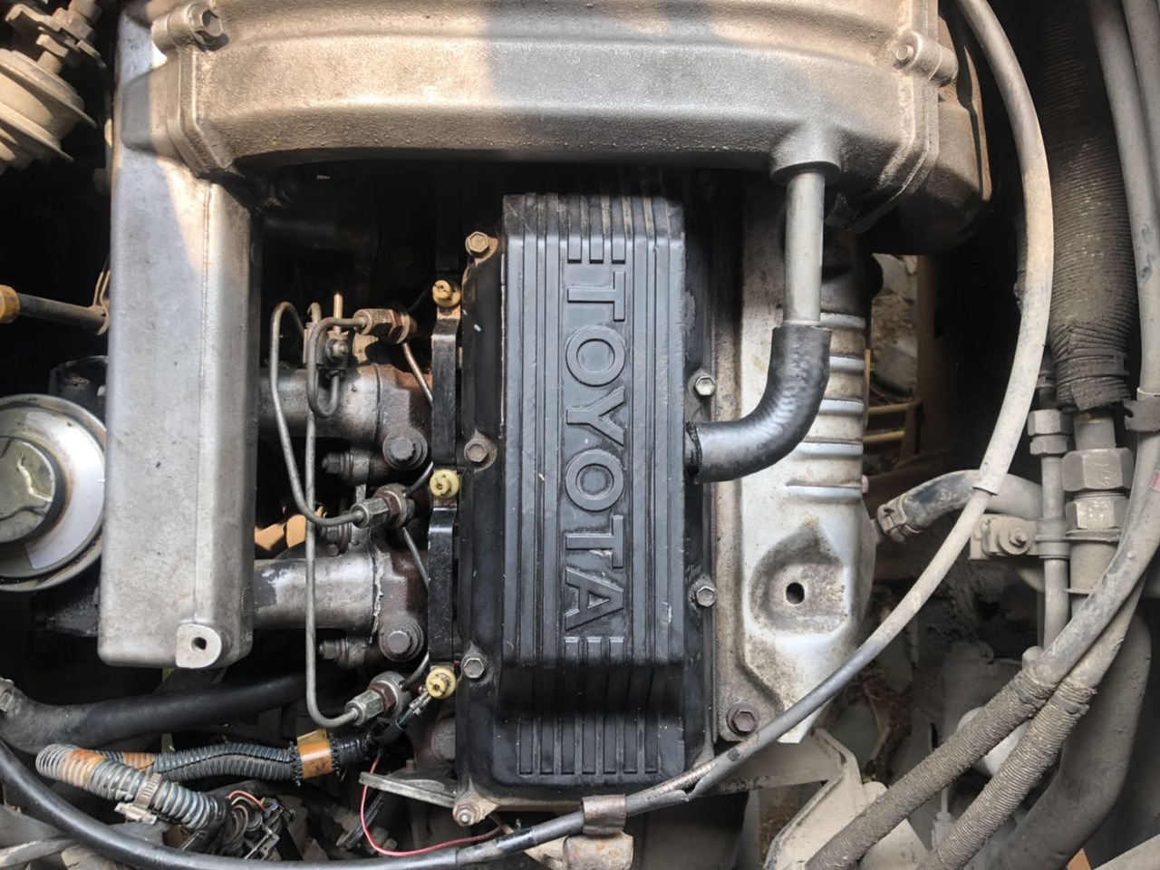 TOYOTA 1HZ DIESEL - المحرك - باص النقل بين المدن: صور 4 TOYOTA 1HZ DIESEL - المحرك - باص النقل بين المدن: صور 4