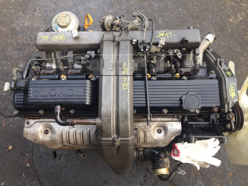 TOYOTA 1HZ DIESEL - المحرك - باص النقل بين المدن: صور 1 TOYOTA 1HZ DIESEL - المحرك - باص النقل بين المدن: صور 1