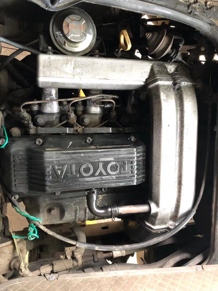 TOYOTA 1HZ DIESEL - المحرك - باص النقل بين المدن: صور 5 TOYOTA 1HZ DIESEL - المحرك - باص النقل بين المدن: صور 5