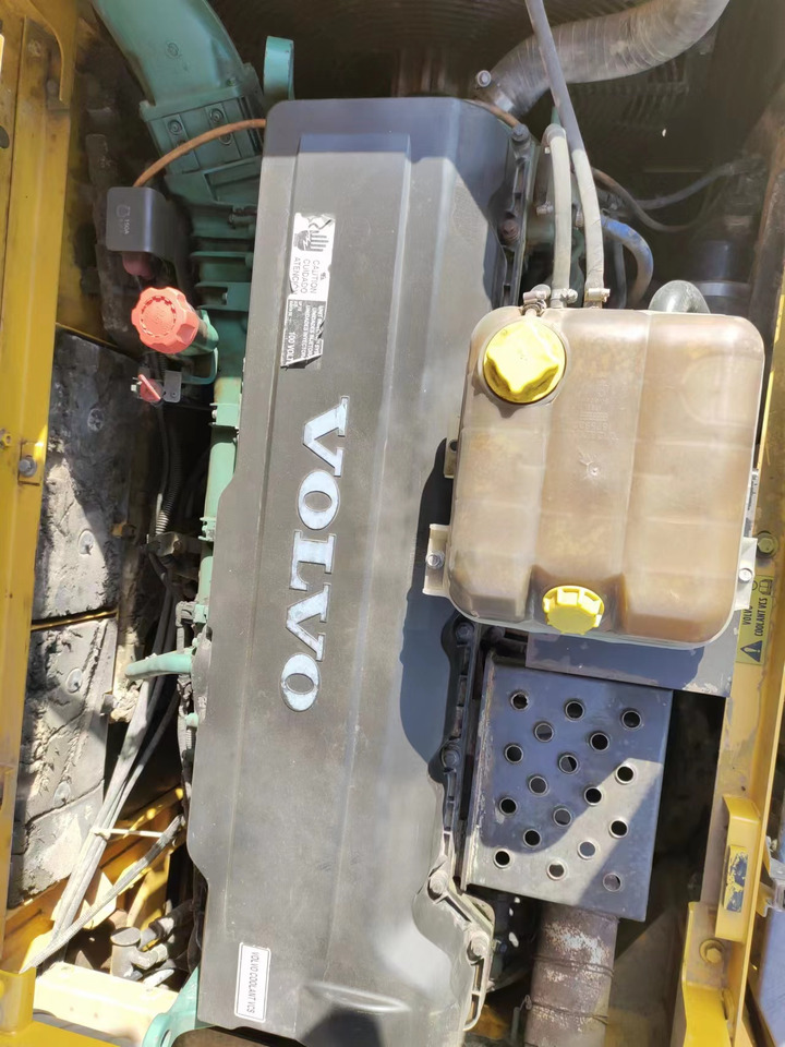 VOLVO EC460 - حفارات زحافة: صور 5 VOLVO EC460 - حفارات زحافة: صور 5