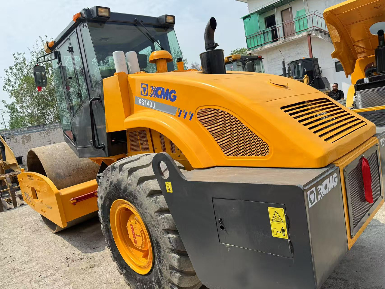 XCMG XS143J - مدحلة الأسفلت: صور 3 XCMG XS143J - مدحلة الأسفلت: صور 3