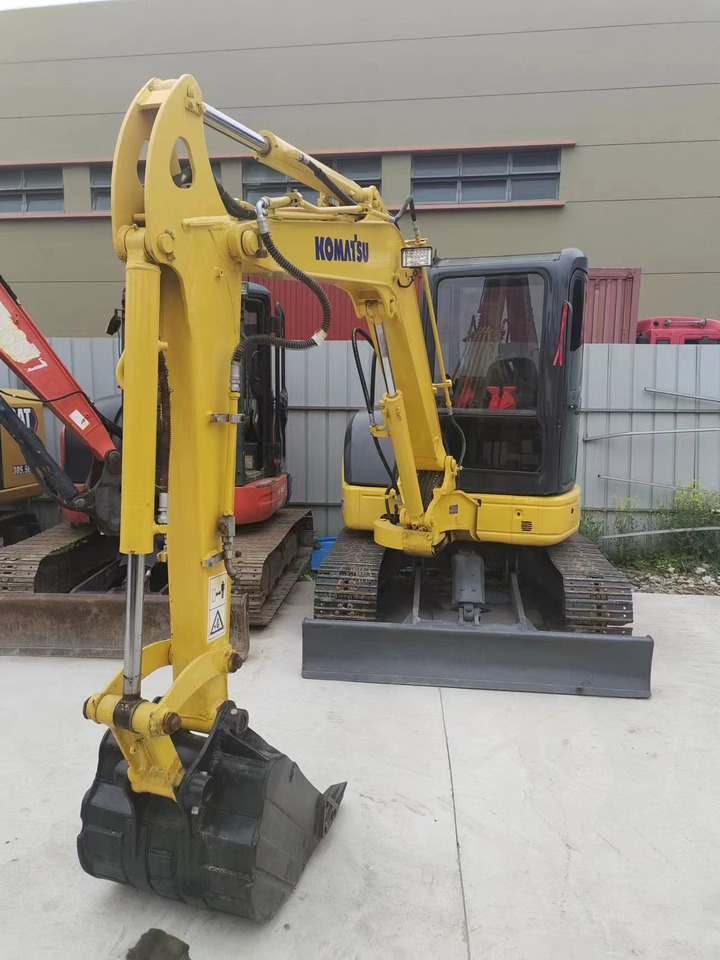 Komatsu pc40 - حفارة مصغرة: صور 2 Komatsu pc40 - حفارة مصغرة: صور 2
