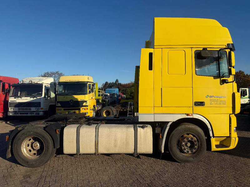 DAF XF 95.430 Tractor Unit - شاحنة جرار: صور 4 DAF XF 95.430 Tractor Unit - شاحنة جرار: صور 4