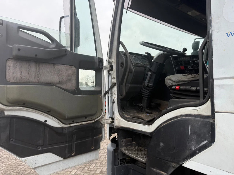 الشاسيه شاحنة Iveco EuroStar 240 E42 ENGINE: صور 9 الشاسيه شاحنة Iveco EuroStar 240 E42 ENGINE: صور 9