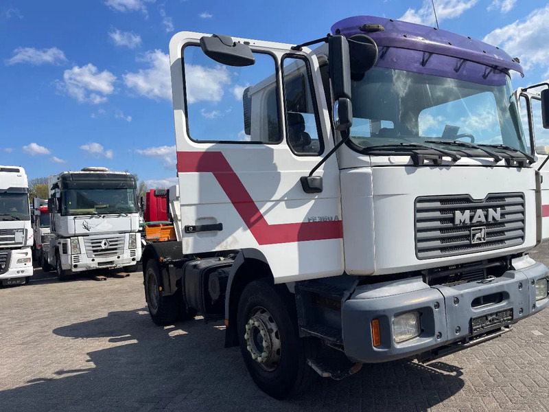 MAN 19 Spring Spring TRACTOR UNIT - شاحنة جرار: صور 1 MAN 19 Spring Spring TRACTOR UNIT - شاحنة جرار: صور 1