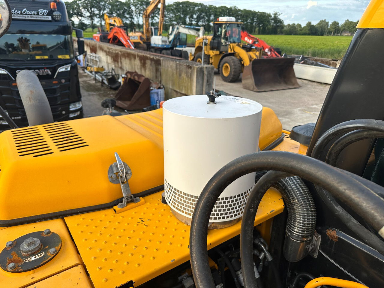 حفارة على عجلات JCB JS145W: صور 14