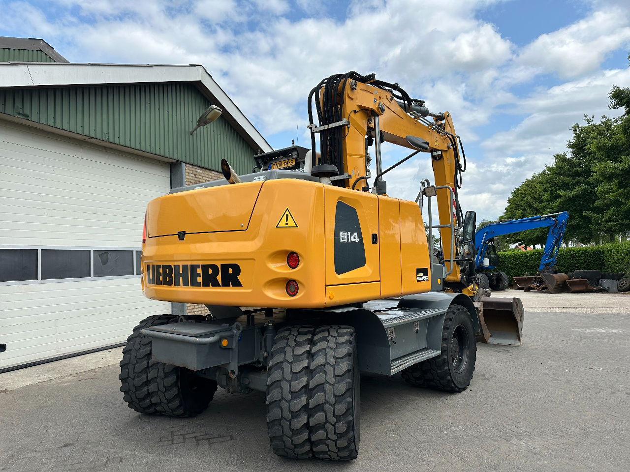 Liebherr A914 - حفارة على عجلات: صور 3 Liebherr A914 - حفارة على عجلات: صور 3
