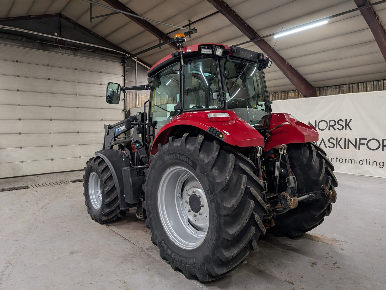 CASE IH Farmall 95U PRO #Står i Tromsø - جرار: صور 3 CASE IH Farmall 95U PRO #Står i Tromsø - جرار: صور 3