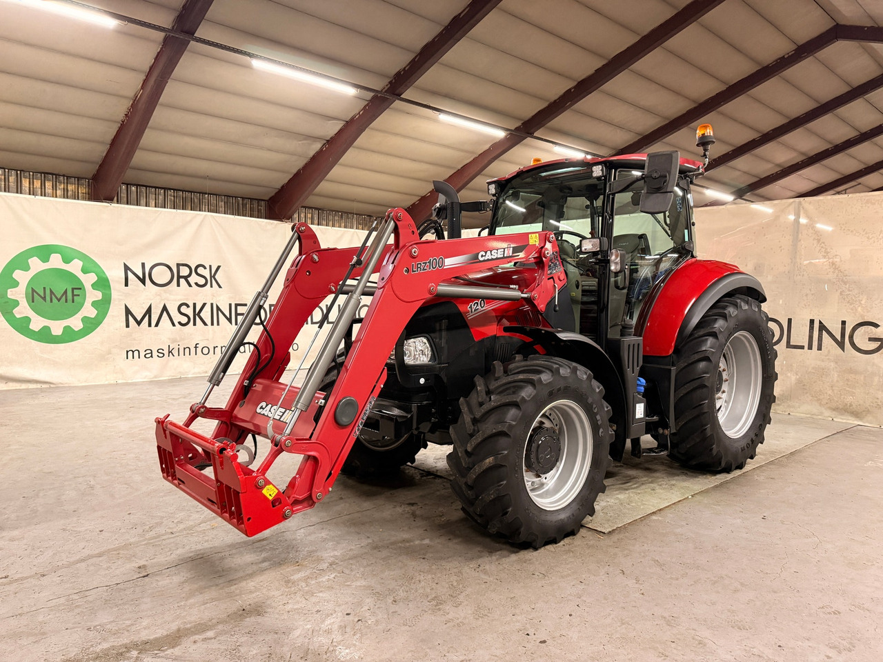 CASE IH Luxxum 120 - جرار: صور 1 CASE IH Luxxum 120 - جرار: صور 1