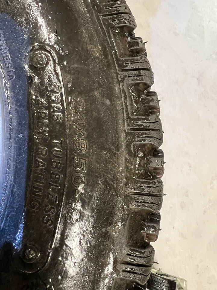 Dekk passer Massey Ferguson 1525 - عجلات - الآلات والماكينات الزراعية: صور 3 Dekk passer Massey Ferguson 1525 - عجلات - الآلات والماكينات الزراعية: صور 3