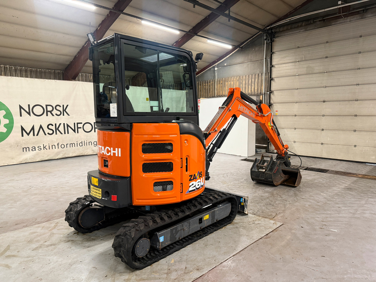 Hitachi ZX26U-6 - حفارة مصغرة: صور 5 Hitachi ZX26U-6 - حفارة مصغرة: صور 5
