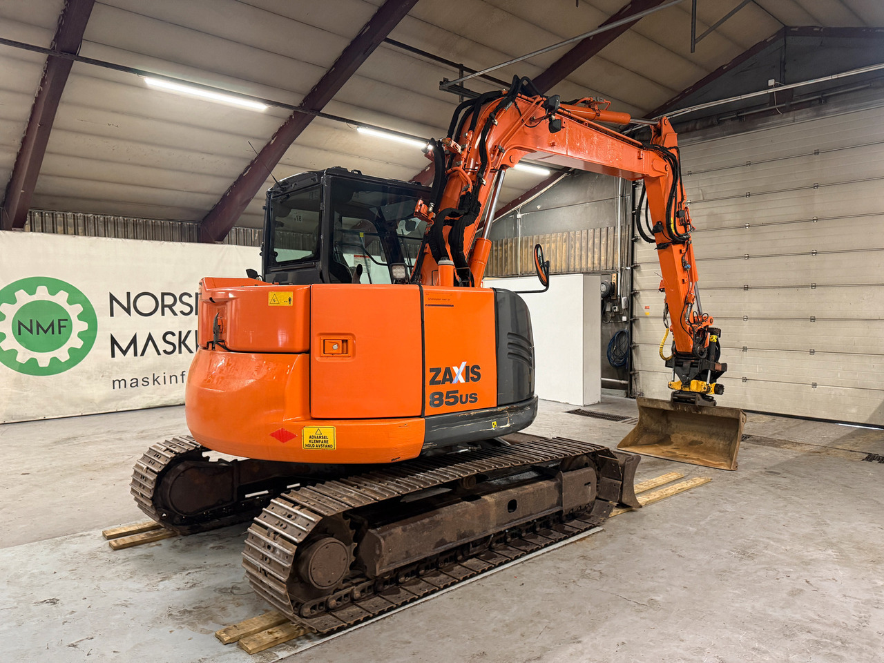 Hitachi ZX85US-5A - حفارة مصغرة: صور 5 Hitachi ZX85US-5A - حفارة مصغرة: صور 5
