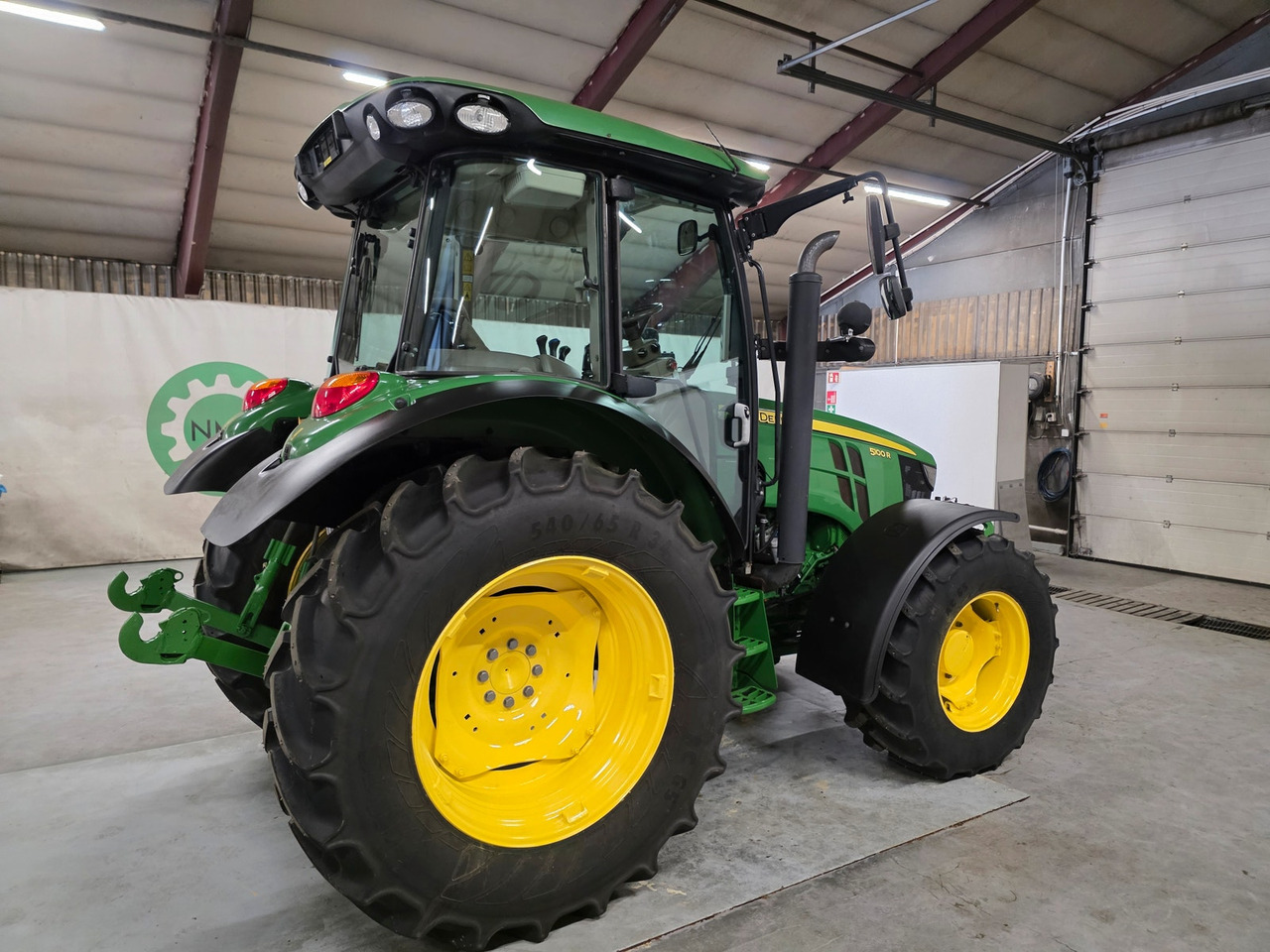 John Deere 5100R - جرار: صور 5 John Deere 5100R - جرار: صور 5
