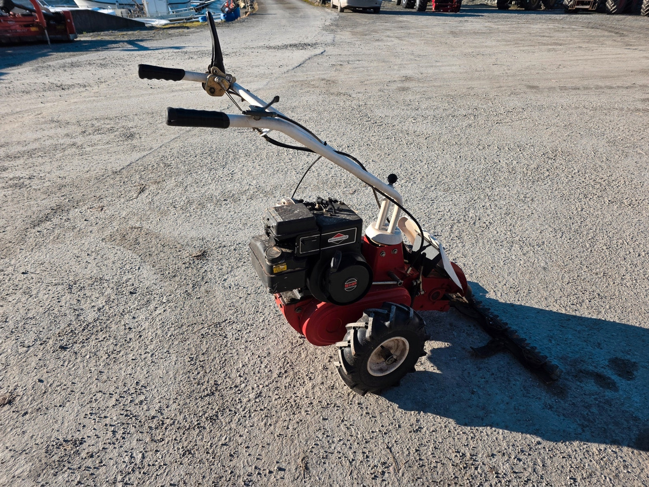 Slåmaskin - جزازة المروج: صور 1 Slåmaskin - جزازة المروج: صور 1