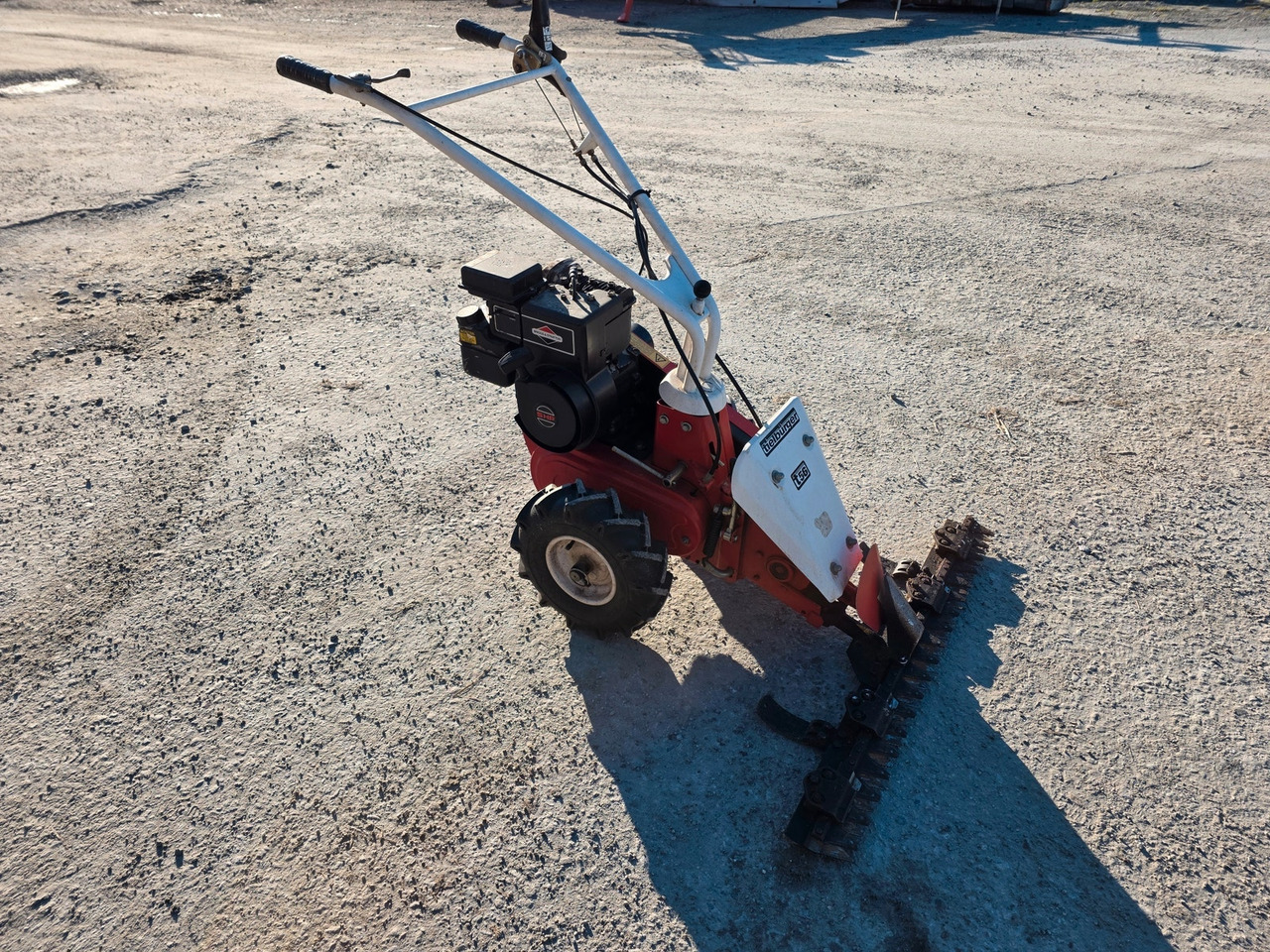 Slåmaskin - جزازة المروج: صور 2 Slåmaskin - جزازة المروج: صور 2