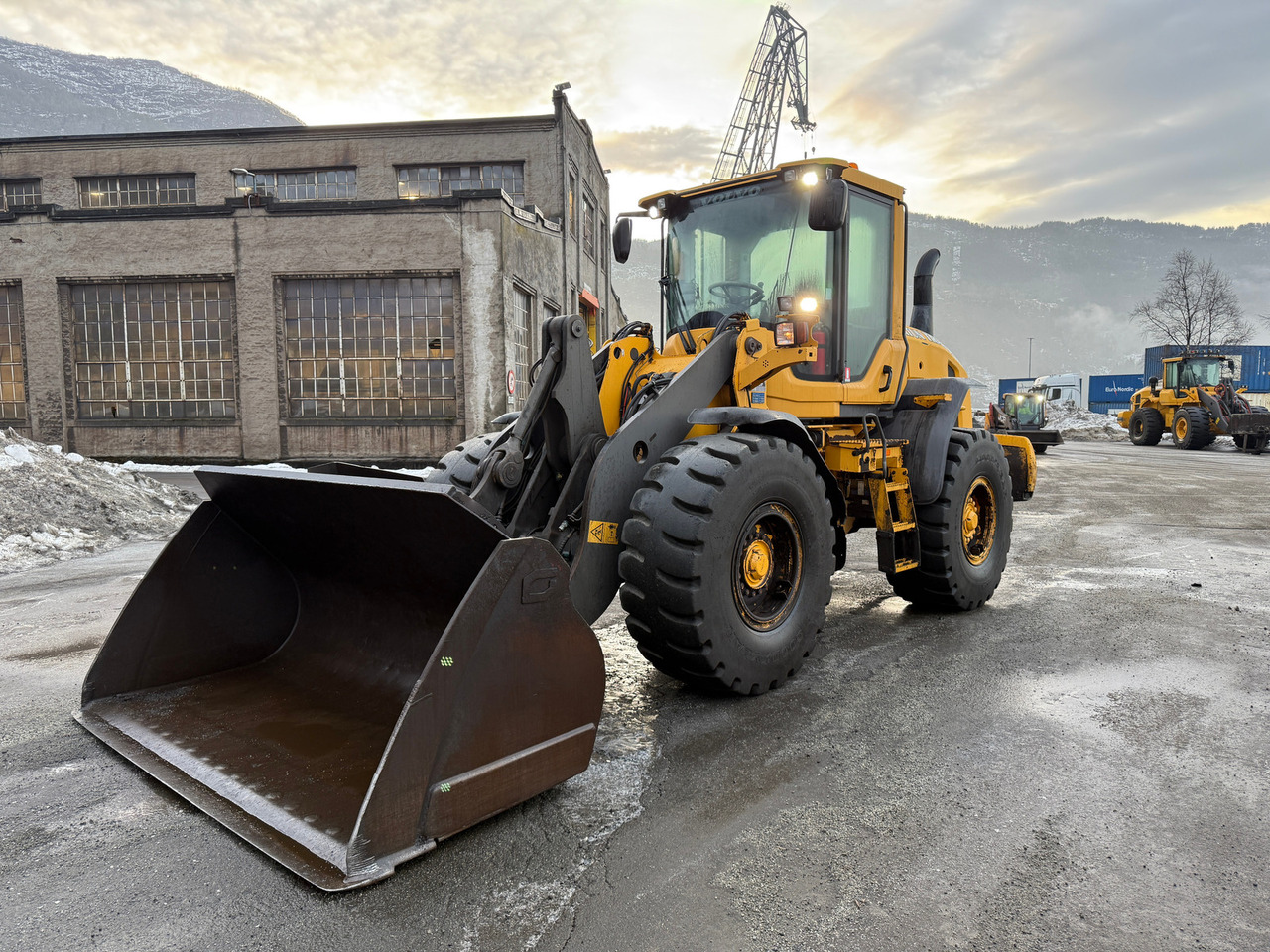 Volvo L70G - اللودر بعجل: صور 1 Volvo L70G - اللودر بعجل: صور 1