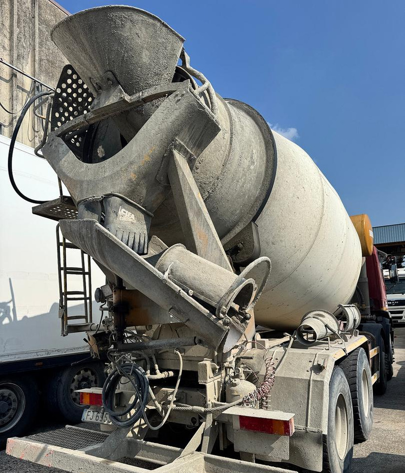 BETONIERA IVECO 410E42 8X4 - شاحنة خلاطة خرسانة: صور 3 BETONIERA IVECO 410E42 8X4 - شاحنة خلاطة خرسانة: صور 3