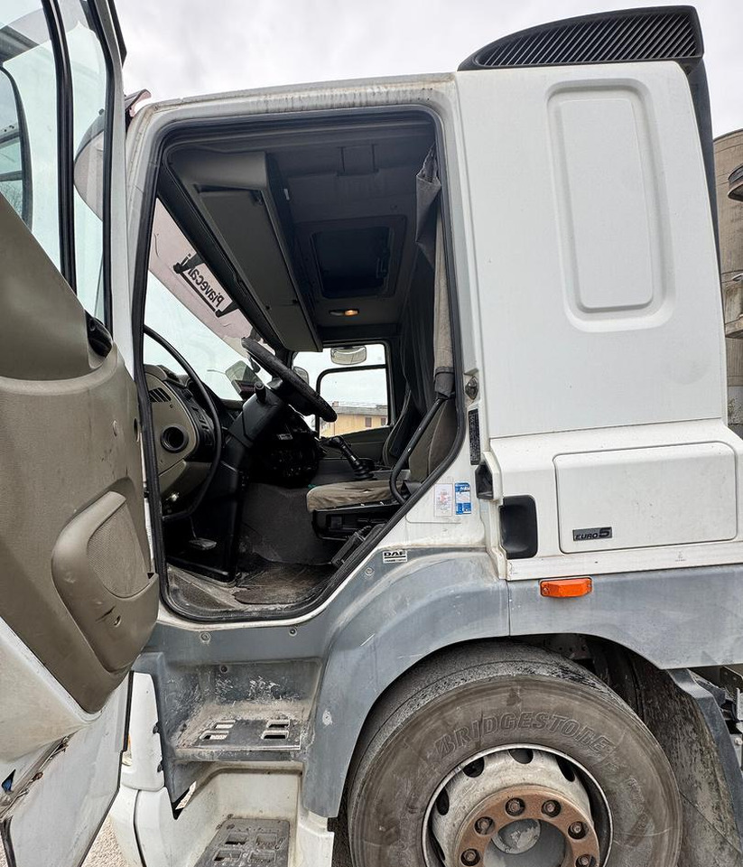 DAF CF 85.460 / Anno 2007 / Euro 5 - شاحنة جرار: صور 3 DAF CF 85.460 / Anno 2007 / Euro 5 - شاحنة جرار: صور 3