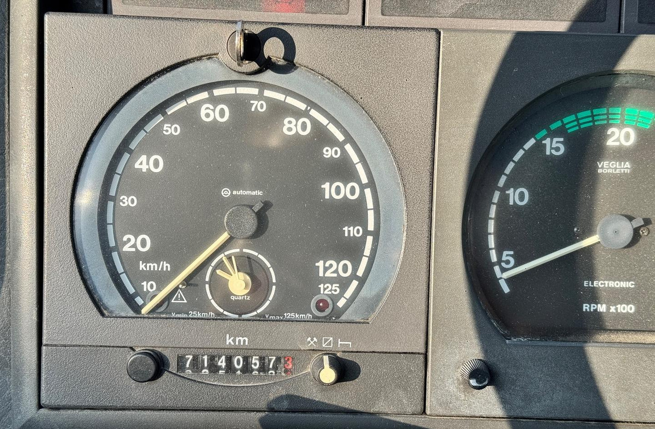 Iveco Eurocargo 150E23 con Gru HIAB - شاحنات مسطحة, شاحنة كرين: صور 3 Iveco Eurocargo 150E23 con Gru HIAB - شاحنات مسطحة, شاحنة كرين: صور 3