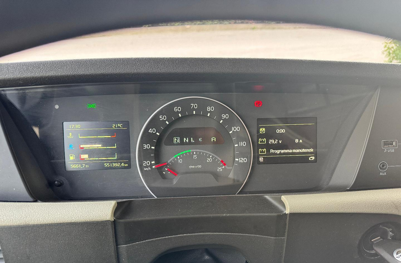 Trattore Stradale Volvo FH460 - 2019 - شاحنة جرار: صور 4 Trattore Stradale Volvo FH460 - 2019 - شاحنة جرار: صور 4