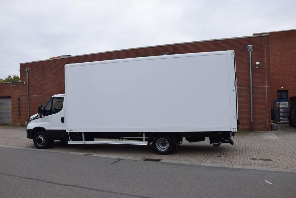 Iveco Daily 70 C18 Koffer LBW Automatik Tempomat EU6E - الشاحنات الصغيرة صندوق مغلق: صور 3 Iveco Daily 70 C18 Koffer LBW Automatik Tempomat EU6E - الشاحنات الصغيرة صندوق مغلق: صور 3