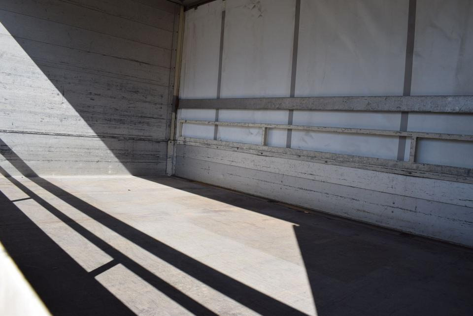 شاحنة ستارة Mercedes-Benz Vario Vario 616 D GetränkeNutzlast 2450KG: صور 16