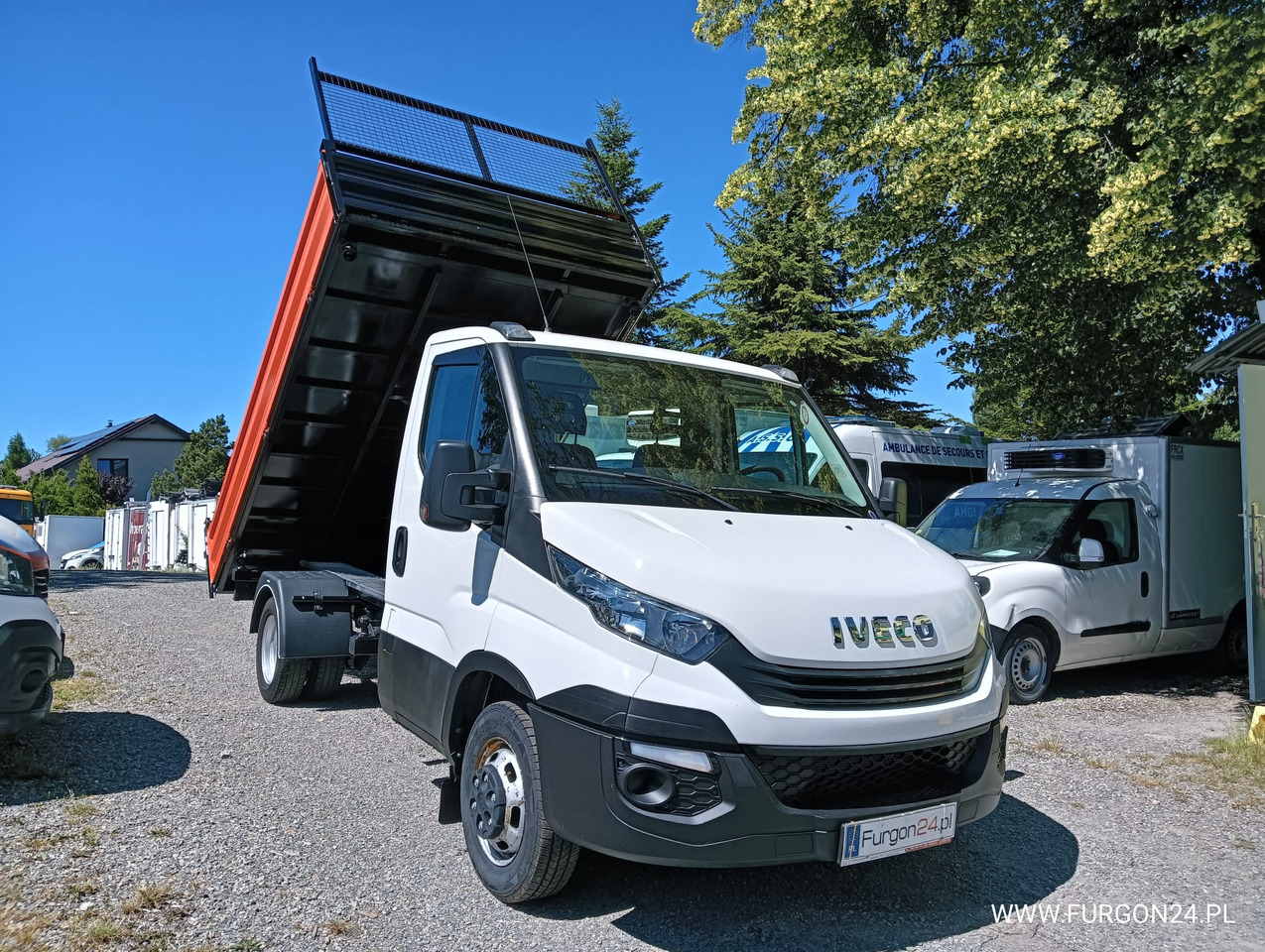 IVECO DAILY 35C14 WYWROTKA KIPER Z NAJAZDAMI NR 841 - قلاب صغير: صور 3 IVECO DAILY 35C14 WYWROTKA KIPER Z NAJAZDAMI NR 841 - قلاب صغير: صور 3